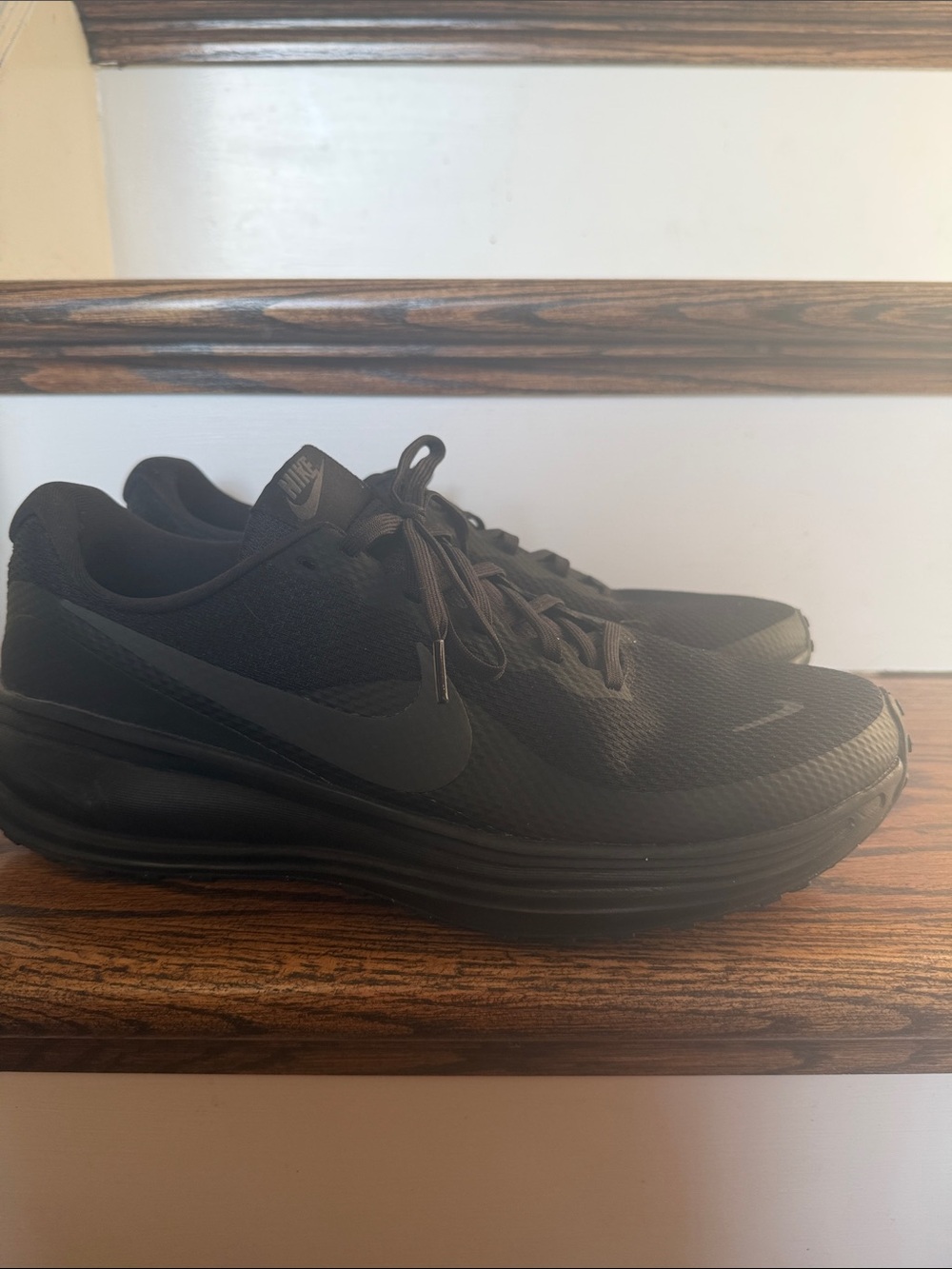 Nike Men's All-Black Athletic Running Sneakers
